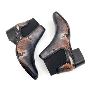 New Donald Pliner Snakeskin Dyla Boots // 6.5